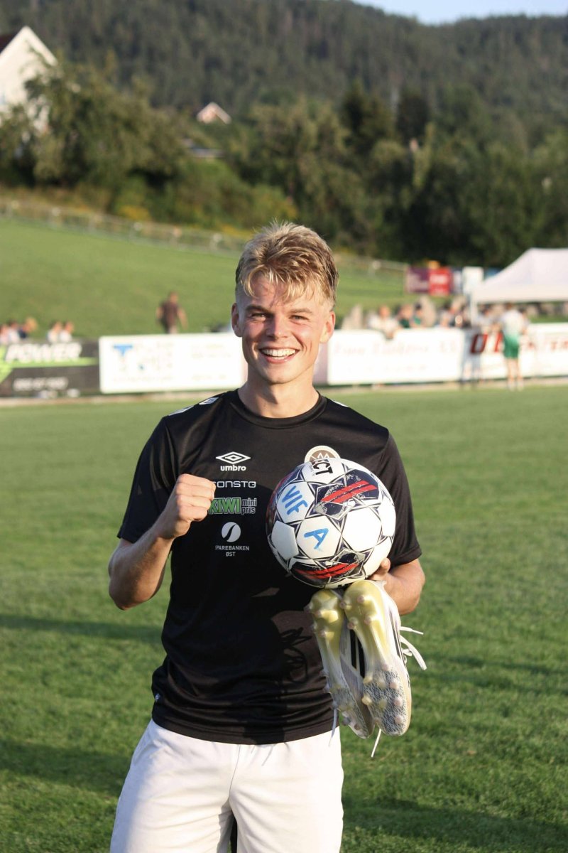 Jonas Bruusgaard presterte ekte hat-trick mot Vestfossen i cupens første runde.