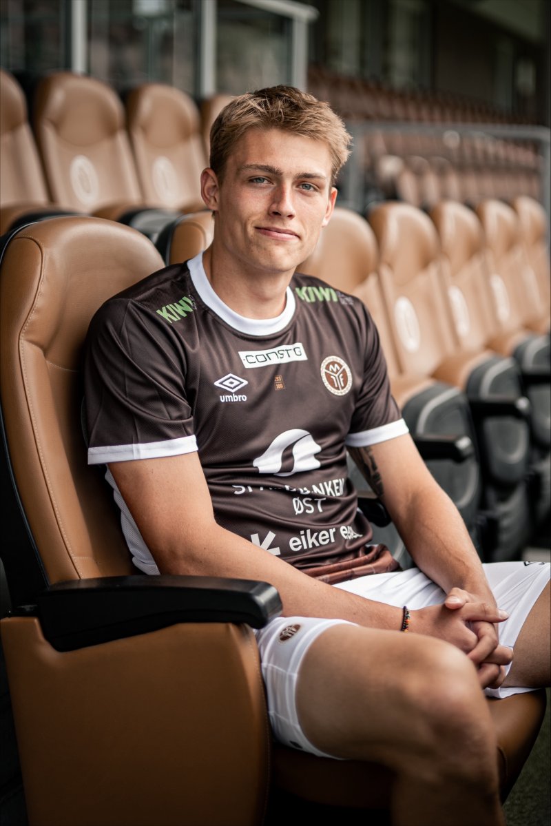 Valdemar Schmølker har allerede funnet seg godt til rette på Consto Arena. Foto: Stine-Marie Myklemyr