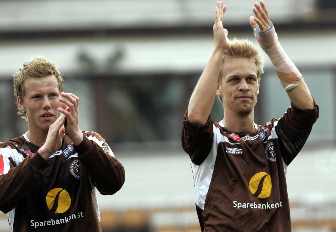 Joachim Olsen Solberg og Mads Hansen fornøyde etter cupavansement mot Bærum i 2009.